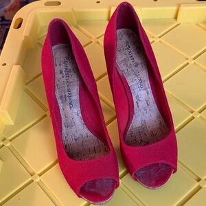 Christian Siriano Scarlet Canvas Peep-Toe Heels